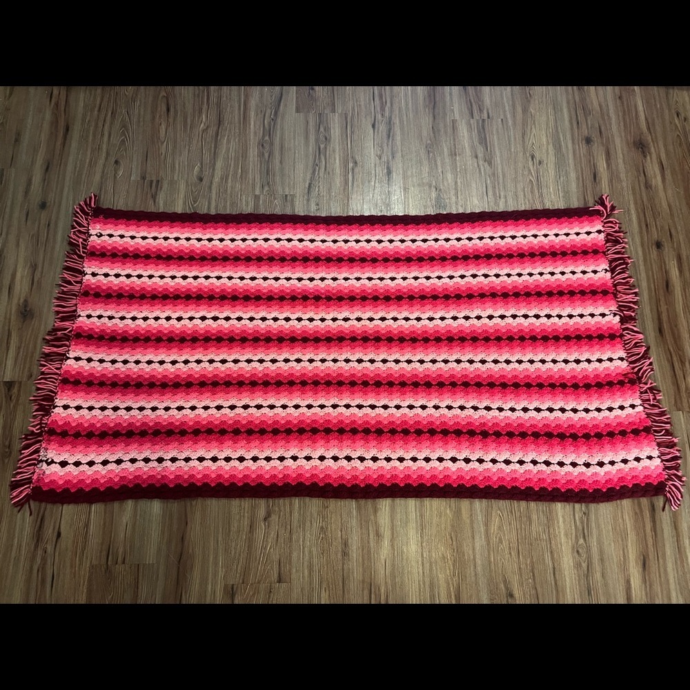 Vintage Pink Black‎ Patterned Afghan Throw Blanket 74”x37” EUC